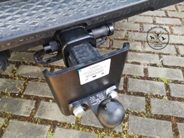 Abschließbarer Bolzen AHK Hitch